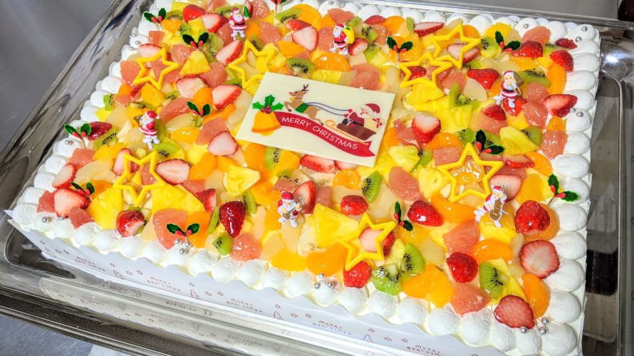 男子寮70人 クリスマスパーティ用の特大ケーキをお作りさせていただきました ご予約専門店 ケーキ工房ポムのブログ