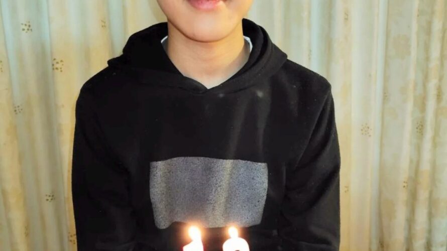 苺のデコレーションで13歳のお誕生日✨岡山市ケーキ工房ポム