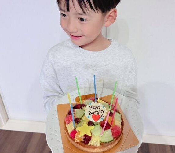 7才のお誕生日✨　岡山市ケーキ工房ポム