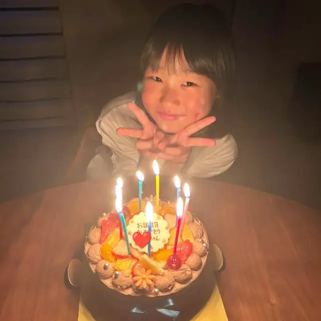 今日のプラチナスマイル会員さん^⁠_⁠^
https://pomme101.com/gallery

9歳のお誕生日を生チョコケーキでお祝いいただきました❤
https://pomme101.com/products/detail/172

この度も可愛いスマイルをありがとうございます✨
これからもお元気なご成長を楽しみにしています😊💕

#岡山こども #ケーキ工房ポム #岡山ケーキ #ケーキ屋岡山  #誕生日ケーキ岡山
  #お誕生日会 #東区ケーキ #オリジナルケーキ #岡山市東区ケーキ #岡山市東区瀬戸町#赤磐市 #岡山市東区
 #瀬戸町ケーキ  #岡山人気ケーキ #岡山誕生日祝い
 #ポム #誕生日 #ポム #キャラデコ岡山
#バースデーケーキ岡山 　#岡山写真ケーキ
#誕生日ケーキ岡山
#みんなのえがお #皆の笑顔
#プラチナスマイル会員さん
#岡山キッズ
#生チョコケーキ

こね笑顔が沢山の幸せな日々でございますよ〜に❤❤