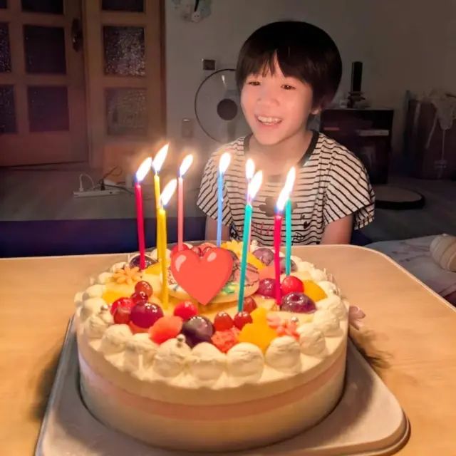 9歳のお誕生日にキャラクターケーキのご注文をいただきました✨
今年も可愛いお写真をありがとうございます❤

笑顔いっぱいの幸せな9歳の1年でございますよ〜に😊💕