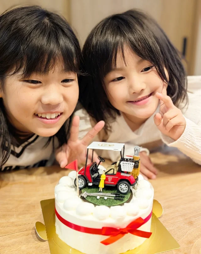 2歳お誕生日デコレーションとコスチューム 2歳のおたんじょうび❤ │ ご予約専門店 ケーキ工房ポムのブログ