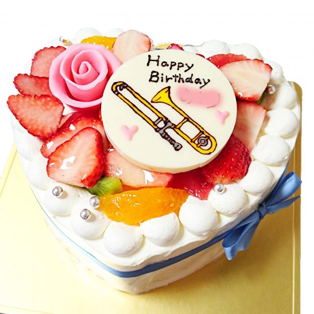 【キャラクターケーキ】フルーツたっぷり！ハート型デコレーション（ポム店頭・Cake Box 受取）